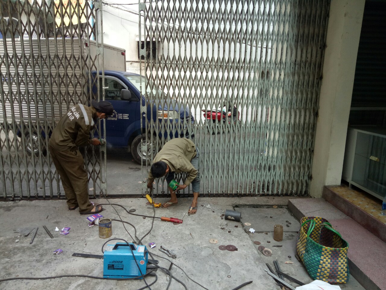 Sửa Cửa Kéo Tại Đà Nẵng Uy Tín Chuyên Nghiệp Cao - Bảo Hành Lâu Dài